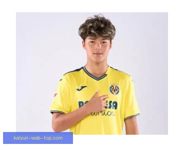 国少助教推搡16岁留洋新星并追骂 球迷要求严惩开除